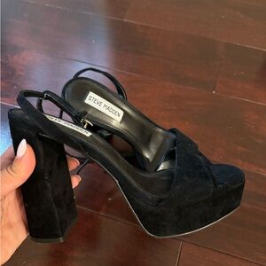 Steve Madden Elegant Black Platform Heels